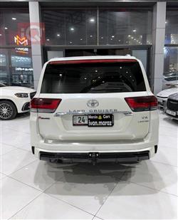 تويوتا لاندكروزر